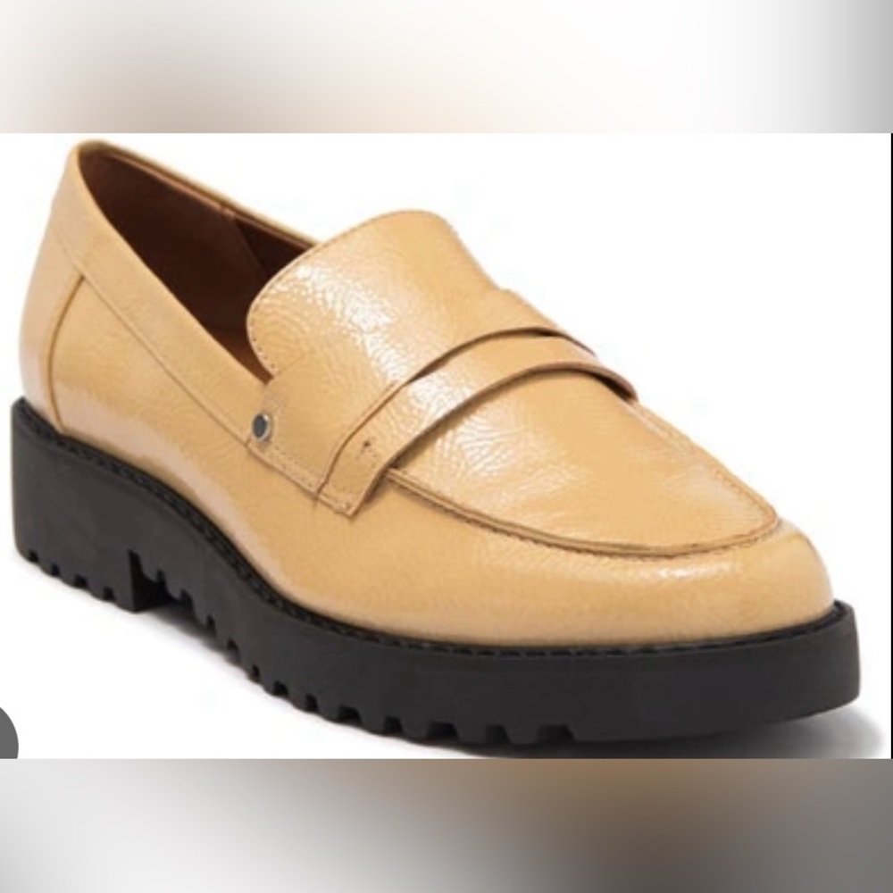 NWOB Franco Sarto Cassandra Penny Loafer, beige, size 8 M, slip on